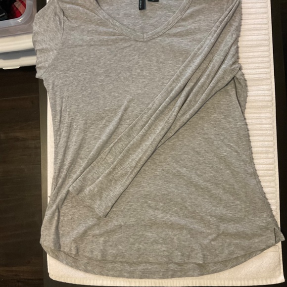 Cynthia Rowley Long Sleeved shirt in heathered grey - Picture 2 of 2